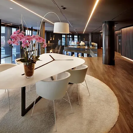 Olivia Balmes Hotell