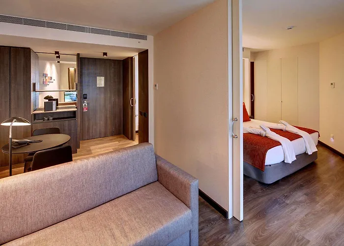 Hotel Olivia Balmes 4*