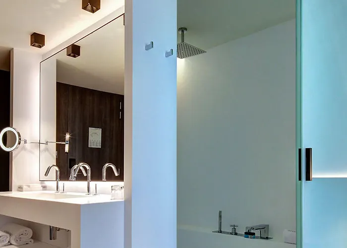 Hotel Olivia Balmes 4*